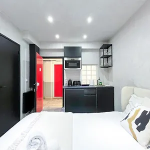 Apartamento 11 - Champs-elysees, París